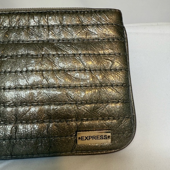 Express Metallic Quilted Wristlet Clutch - Picture 4 of 5